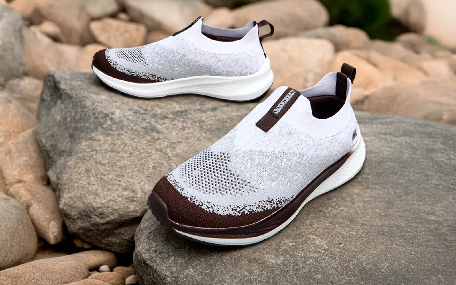 Blend Knit Slip Ons : Ivory-Brown