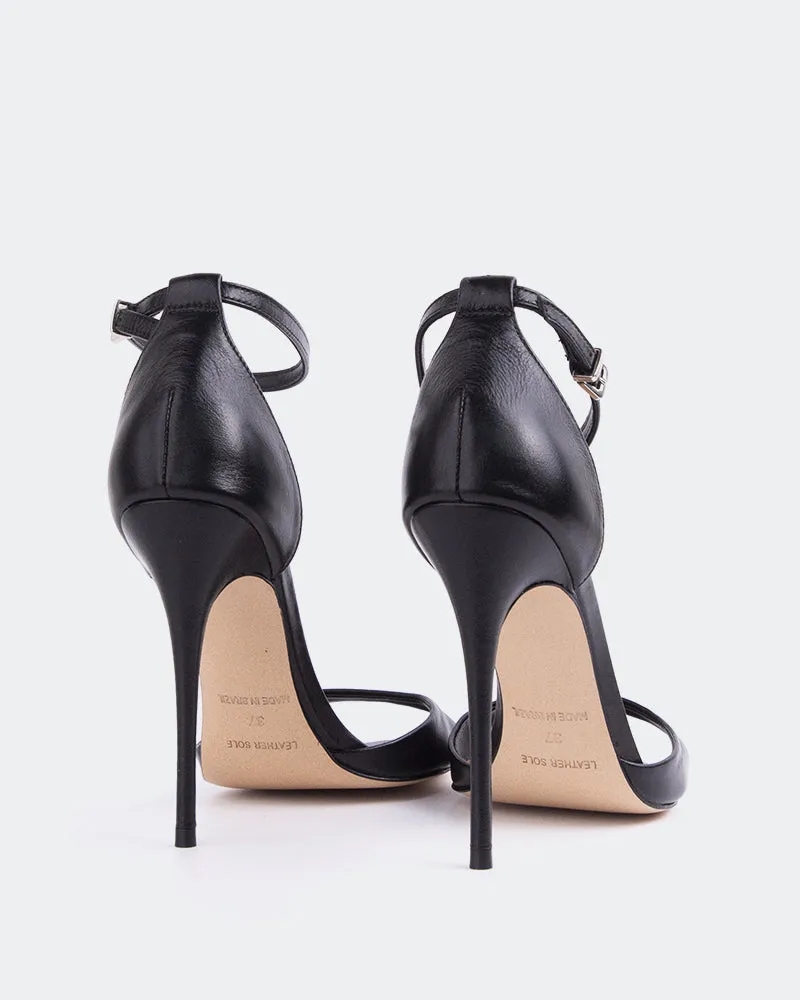 Cintia Black Leather