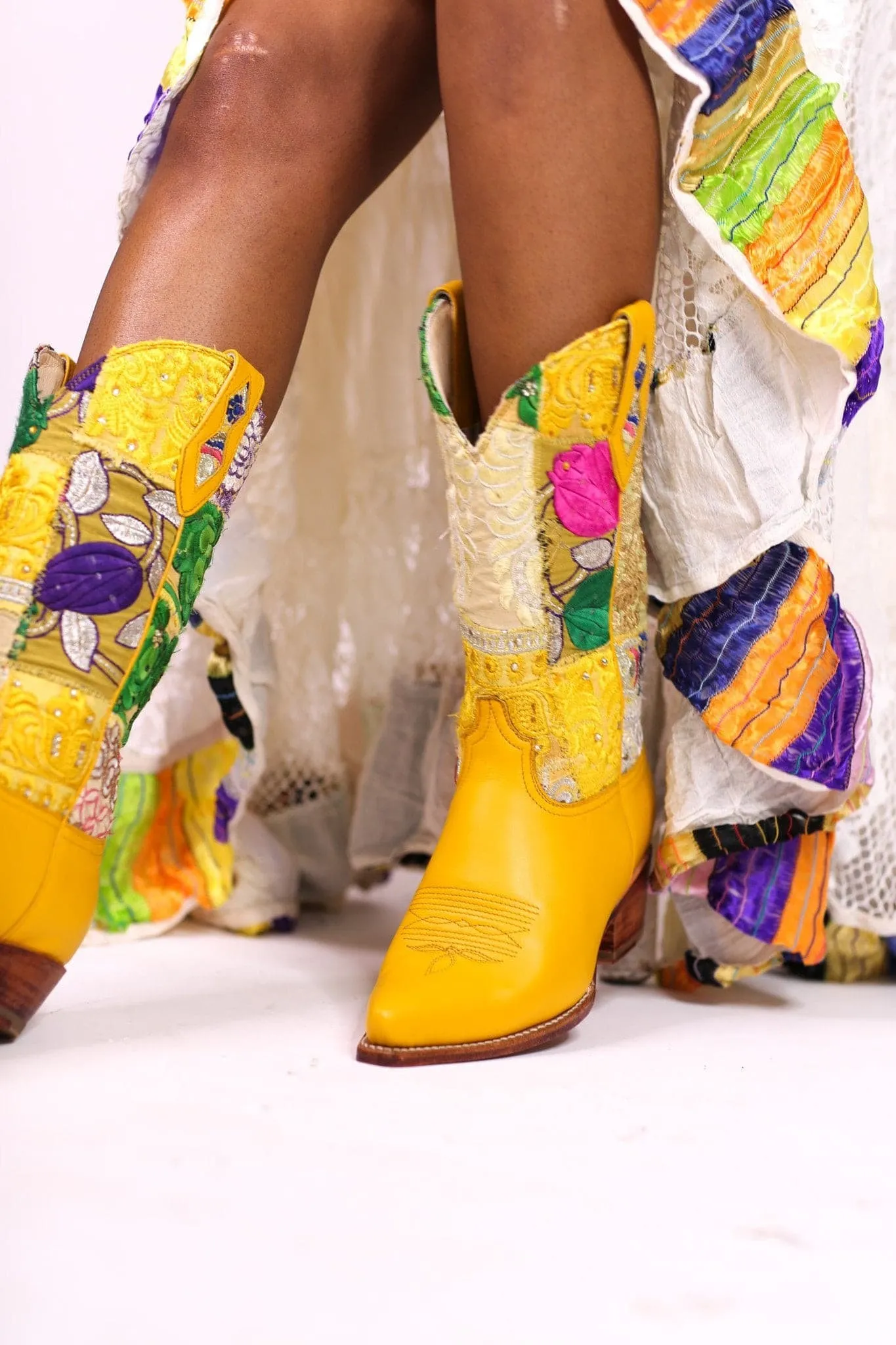 EMBROIDERED WESTERN BOOTS MARLA YELLOW