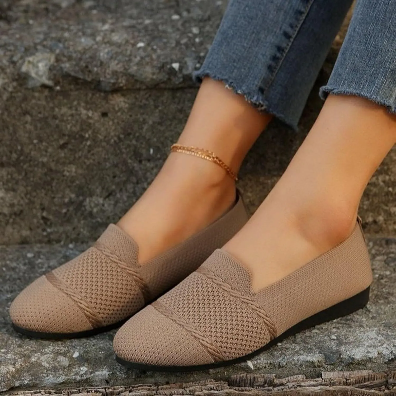 Flat Shoes for Women Comfortable Walking Shoes Casual Silp On Shoes Breathable Business Work Shoes with Arch Support