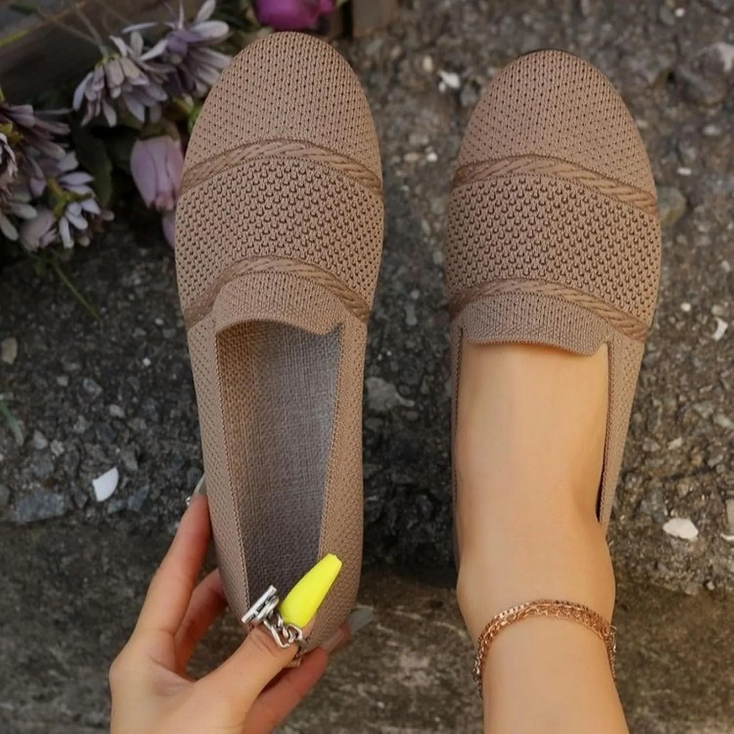 Flat Shoes for Women Comfortable Walking Shoes Casual Silp On Shoes Breathable Business Work Shoes with Arch Support
