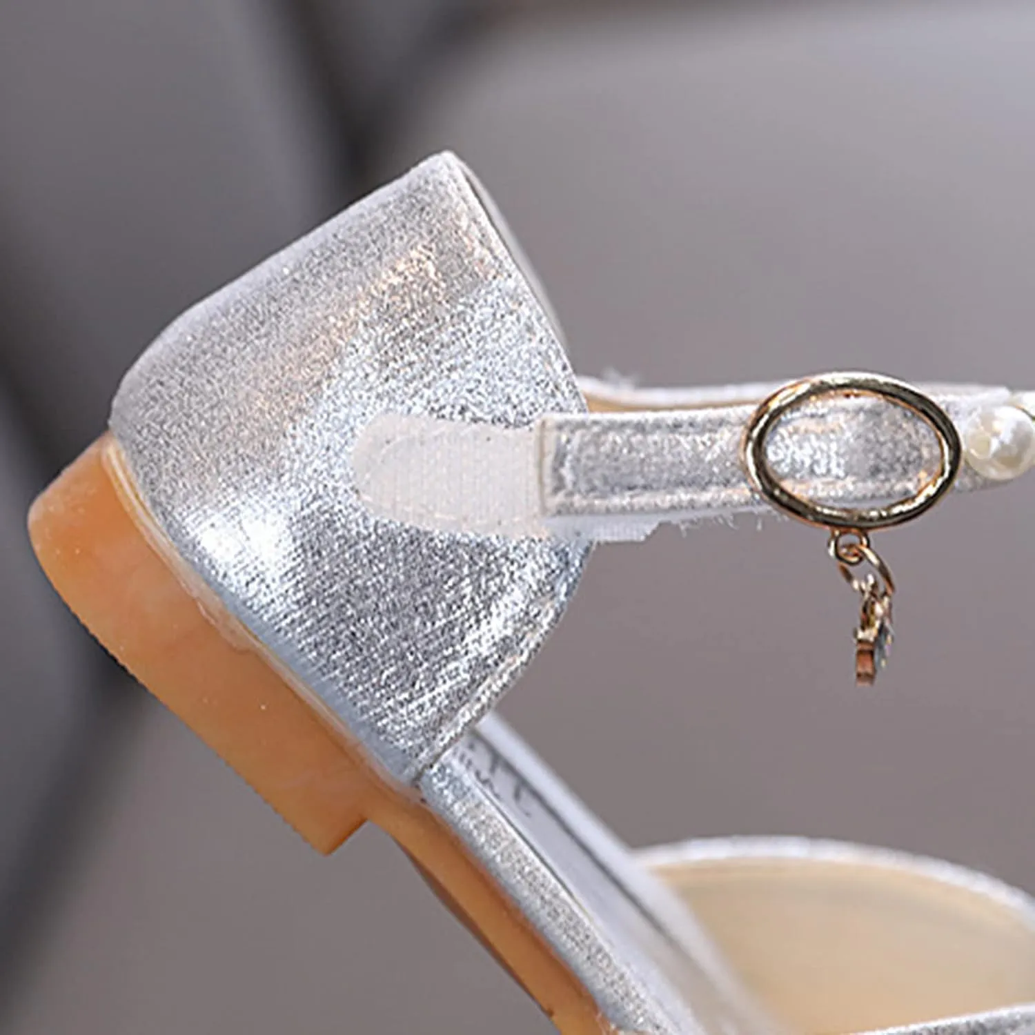 Girls Sandals Fashion Summer Girls Sandals Dress Performance Dance Shoes Shiny Rhinestone Sequin Girls Slippers