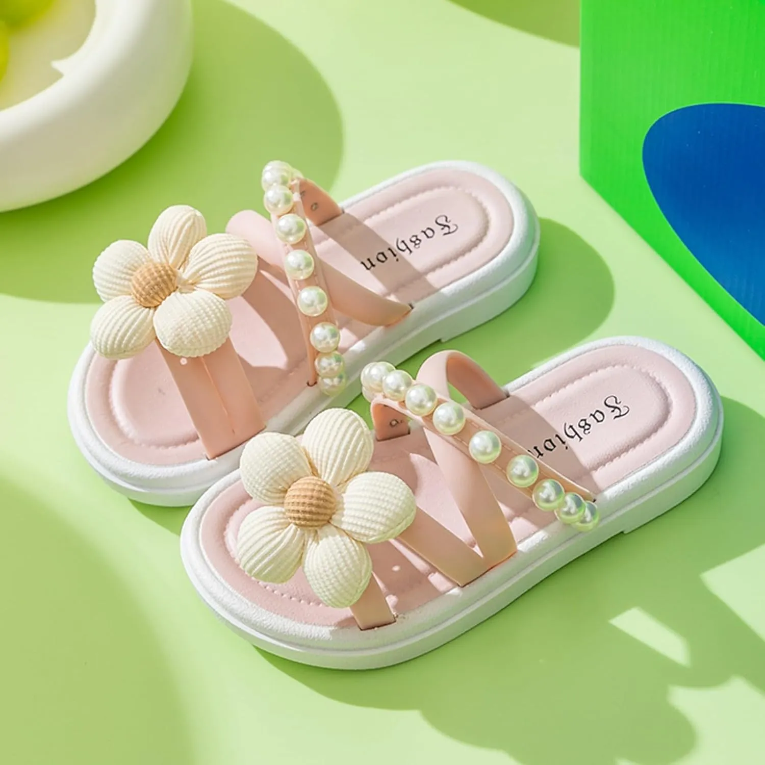 Girls Sandals Open Toe Children Shoes Comfortable Soft Soled Slippers Fashionable Flower Pearl Beach Sandals And Slippers