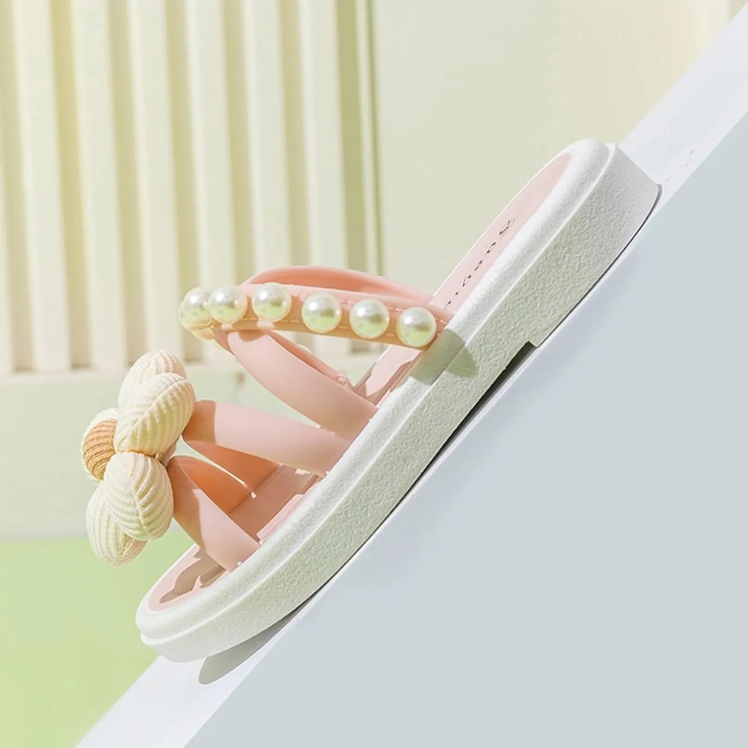 Girls Sandals Open Toe Children Shoes Comfortable Soft Soled Slippers Fashionable Flower Pearl Beach Sandals And Slippers