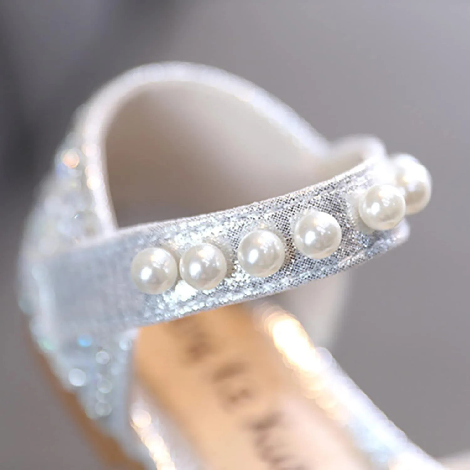Girls Sandals Performance Dance Dress Shoes Shiny Rhinestone Butterfly Sandals for Kids Wedding Birthday Party