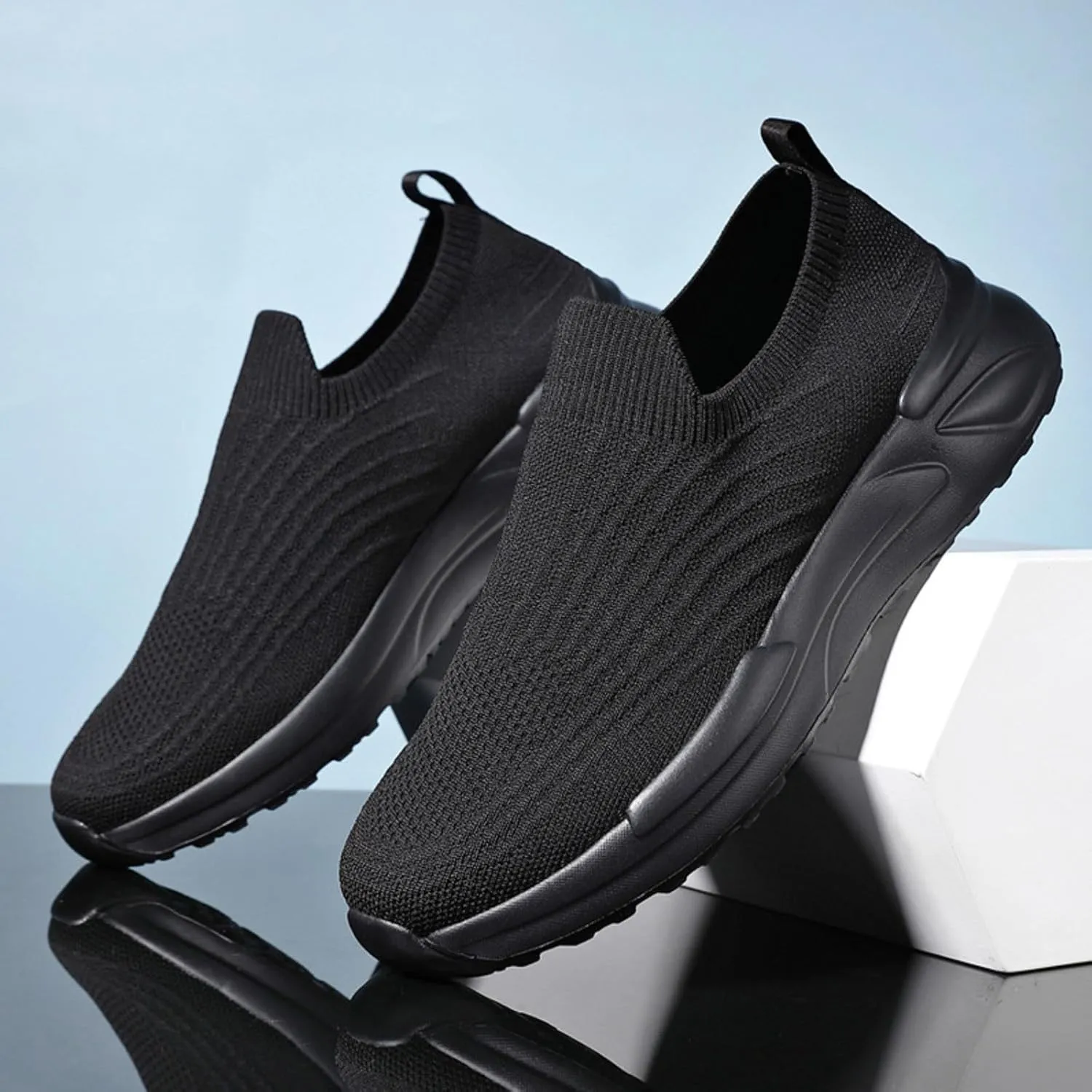 Men Solid Color Mesh Slip On Casual Shoes Comfortable Breathable Soft Sole Round Sneaker Laces for Men
