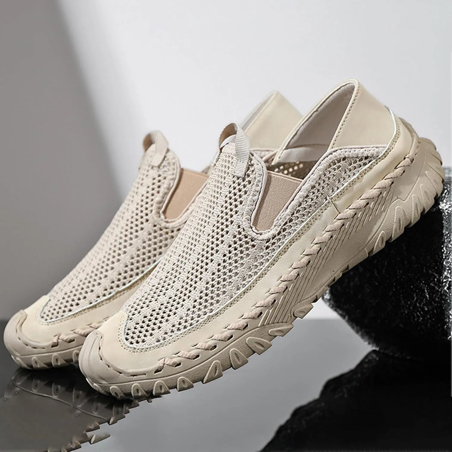 Men's Handmade Hollow Mesh Slip-On Loafers Comfortable Lightweight Breathable Closed Toe Walking Sandals Suitable for Outdoor Cross-Country Anti-Slip Hiking Sneakers