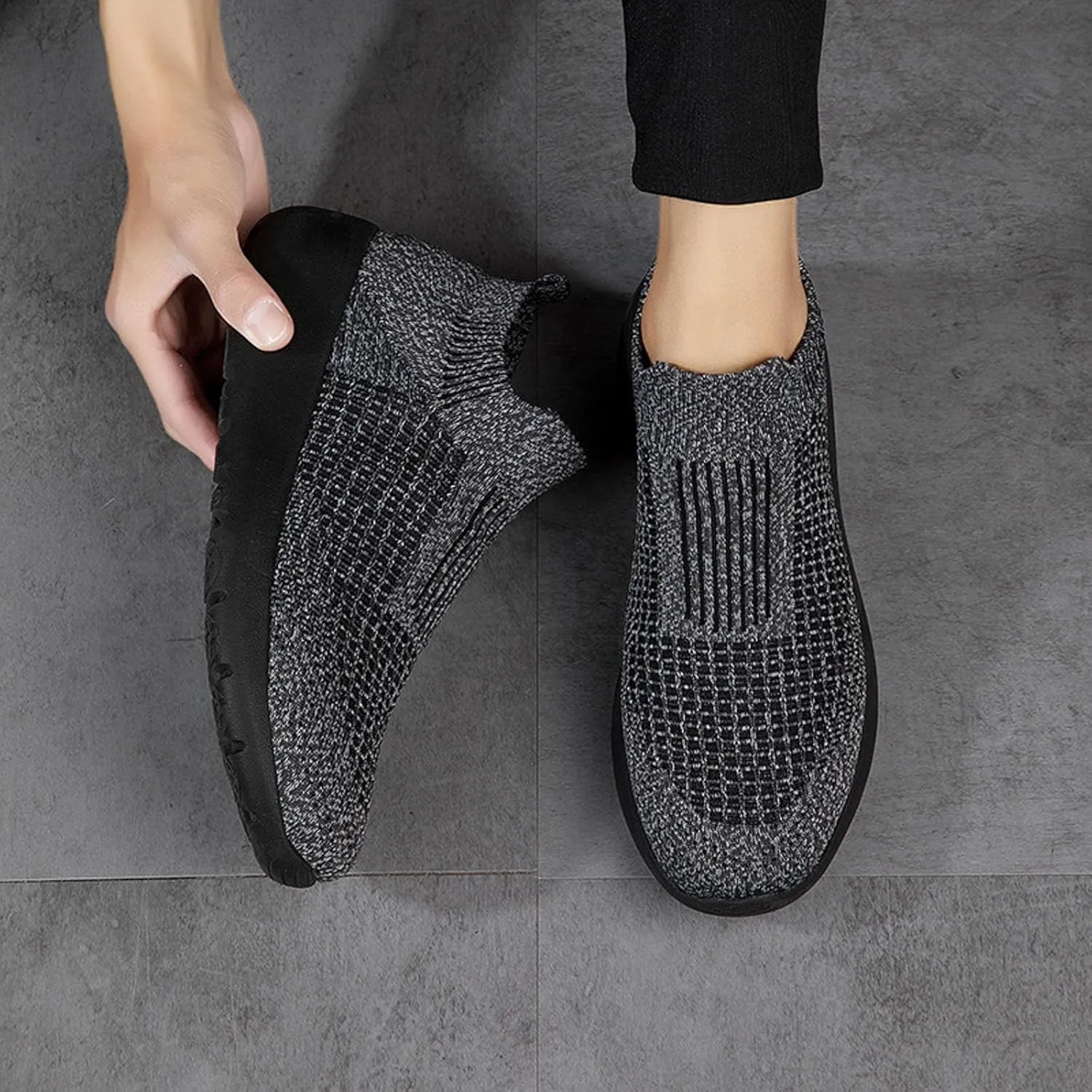 Men's Lightweight Non Slip Barefoot Shoes Lightweight Breathable Slip On Running Shoe Comfortable Stretch Shoes