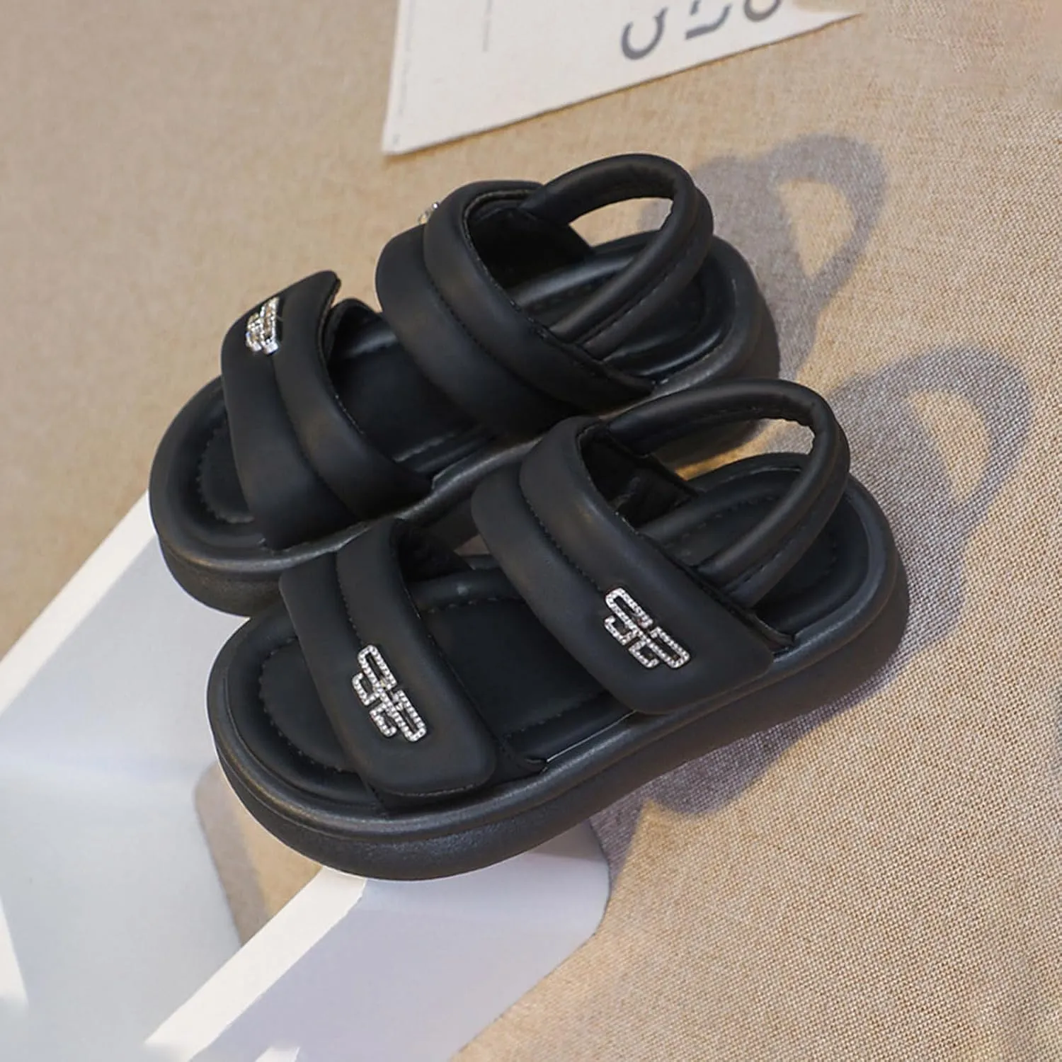 Summer Dress Shoes for Kid/Big Kid New Comfortable Sandals For Girls In Summer With Soft Sole And Durable Properties