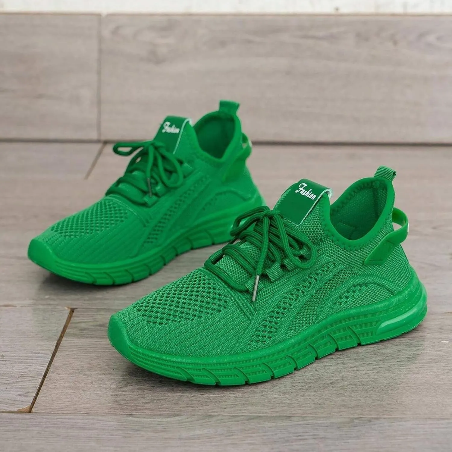 Womens Athletic Shoes Casual Lace Up Platform Sneakers for Women Comfortable Walking Shoes Women Fashion Tennis Shoes